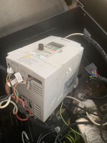1pcs used vfd022m23b - , 2,2kw